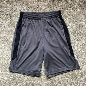 Boys size 14/16 drytek shorts